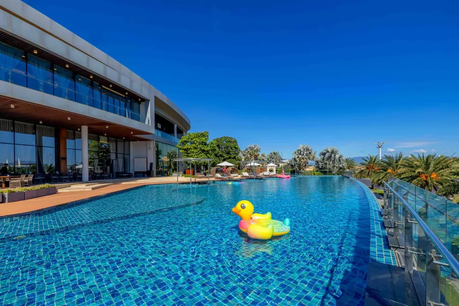 Ảnh Hồ bơi vô cực và hồ trẻ em Mojave Poolside