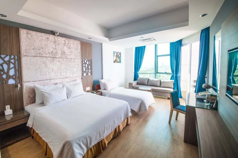 Ảnh Deluxe Sea View Triple 2