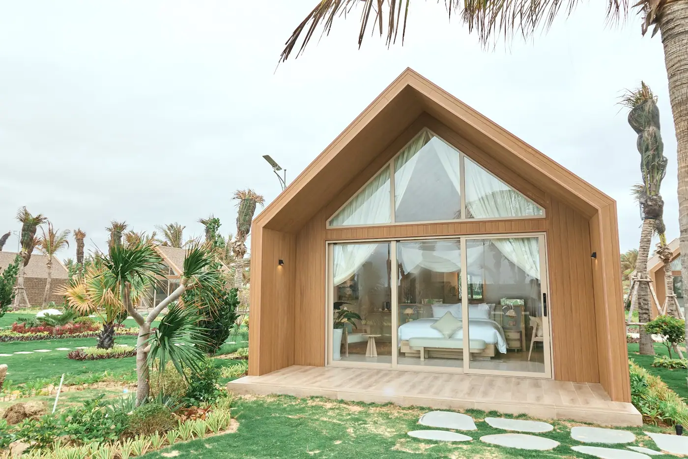 Ảnh CaraBeach Retreat Cam Ranh 2