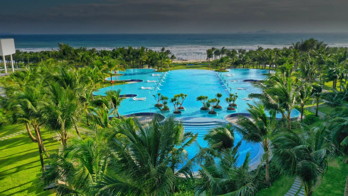 Ảnh The Empyrean Cam Ranh Beach Resort 3